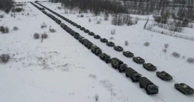 רכבת אווירית של 70 מטוסי תובלה צבאיים פועלת מסביב לשעון וממשיכה להזרים אלפי חיילים רוסיים לקזחסטן, כבשו את נמל התעופה של העיר אלמטי שהוחזק על ידי המתקוממים